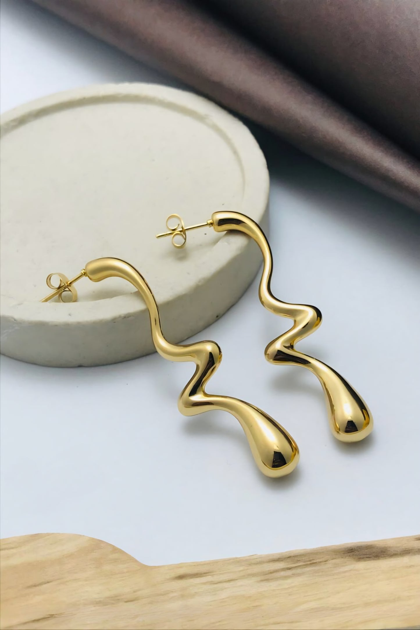 Avaia Earrings