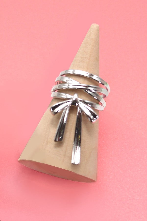 Silver Bow Earcuff