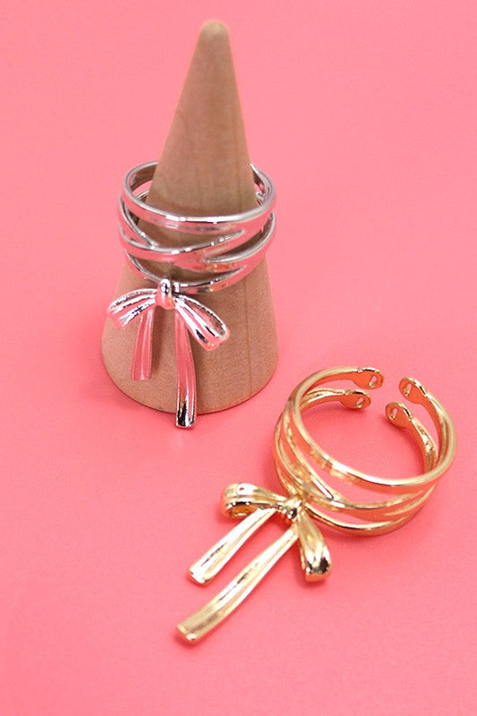 Silver Bow Earcuff